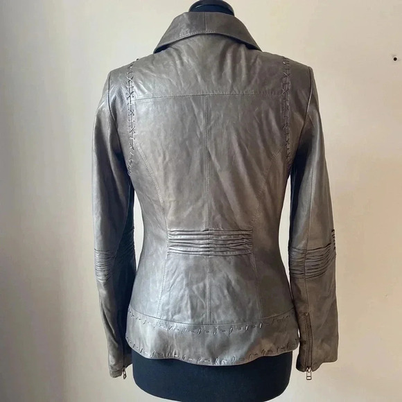 Danier | Italian Leather  Coat - Picture 3 of 15